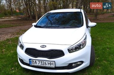 Хэтчбек Kia Ceed 2013 в Новоукраинке
