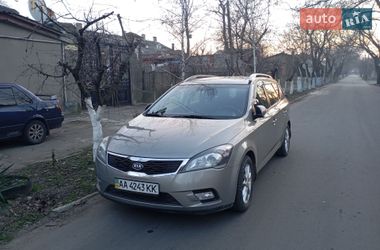 Універсал Kia Ceed 2010 в Білгороді-Дністровському
