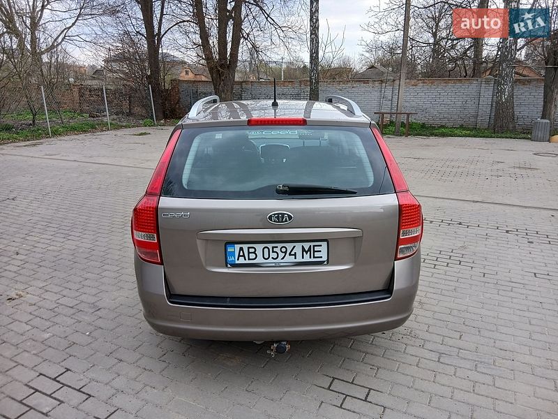 Универсал Kia Ceed 2009 в Хмельнике