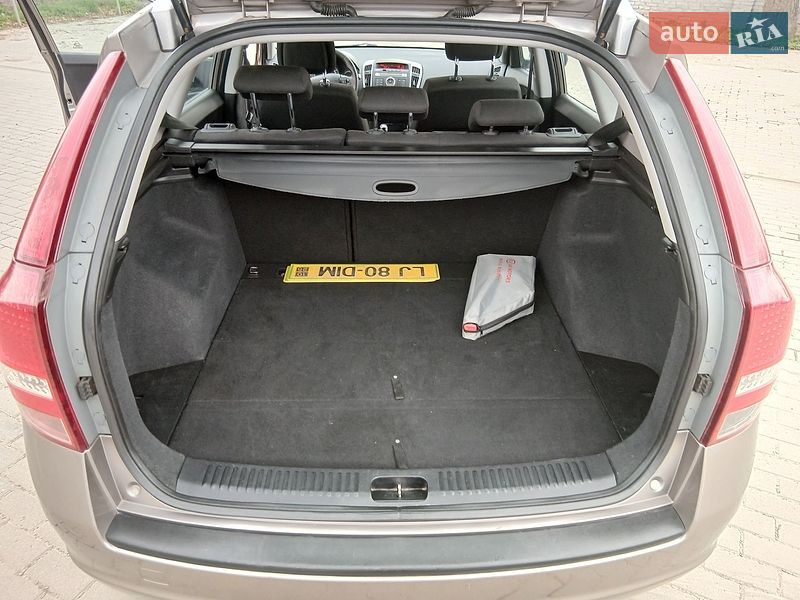 Универсал Kia Ceed 2009 в Хмельнике