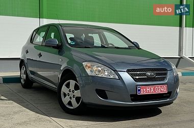 Хэтчбек Kia Ceed 2007 в Александрие