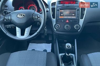 Универсал Kia Ceed 2012 в Городке