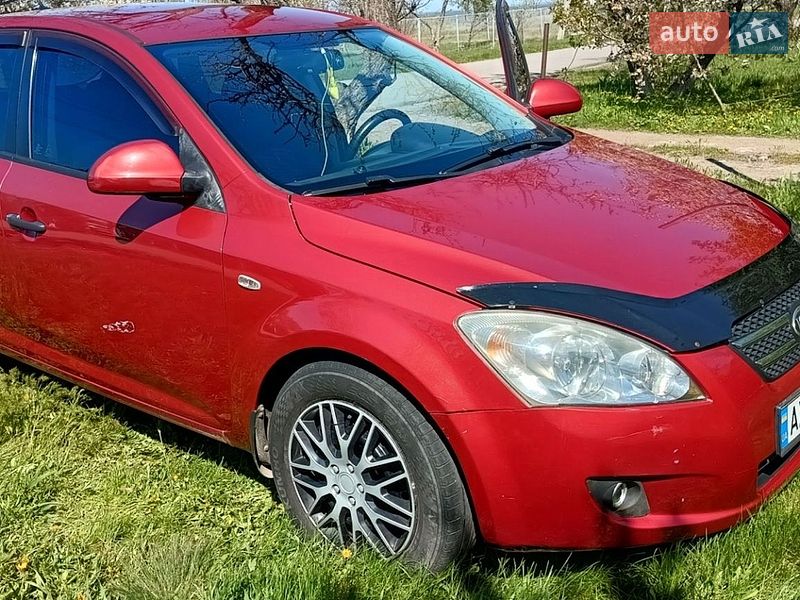 Хэтчбек Kia Ceed 2007 в Полтаве