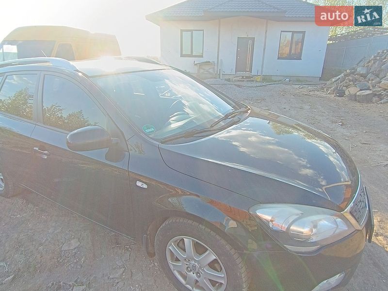 Универсал Kia Ceed 2012 в Вите-Почтовой