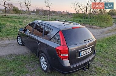 Универсал Kia Ceed 2012 в Ладыжине