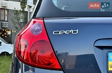 Хэтчбек Kia Ceed 2009 в Киеве