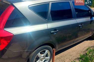 Універсал Kia Ceed 2010 в Чернігові