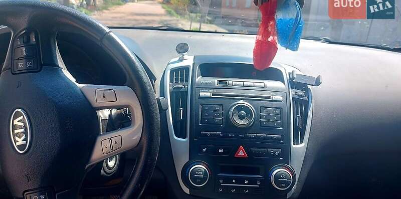 Універсал Kia Ceed 2010 в Чернігові