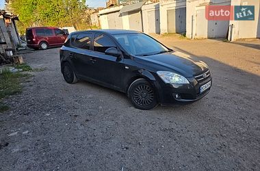 Хэтчбек Kia Ceed 2008 в Львове