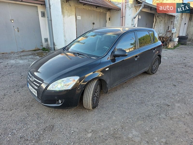 Хэтчбек Kia Ceed 2008 в Львове