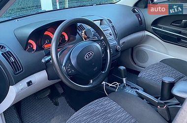 Хэтчбек Kia Ceed 2008 в Львове