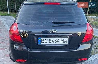 Хэтчбек Kia Ceed 2008 в Львове