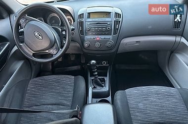 Хэтчбек Kia Ceed 2008 в Павлограде