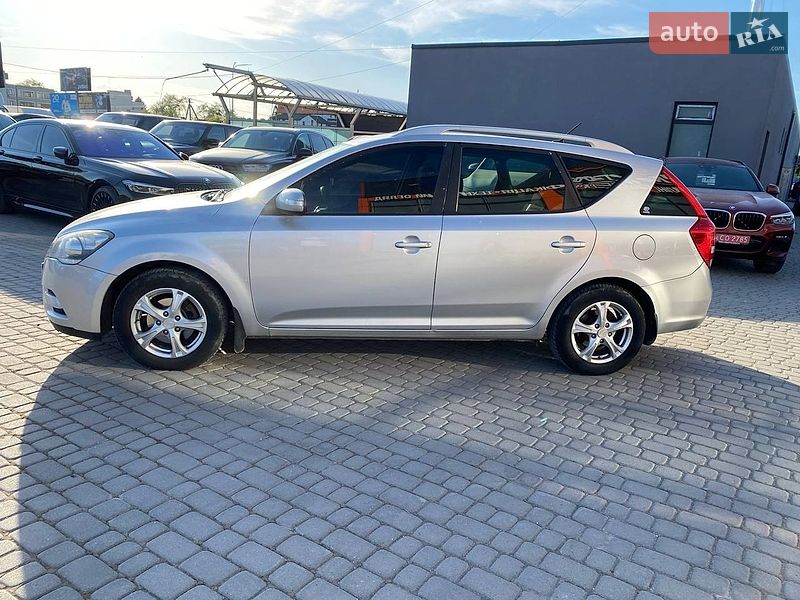 Универсал Kia Ceed 2010 в Львове