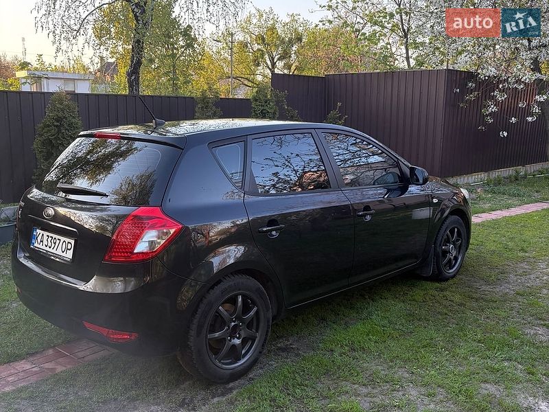 2010 KIA Ceed, VIN U5YHB511AAL209553:plate — фото 1 (autoria)