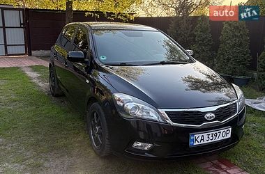 Хетчбек Kia Ceed 2010 в Києві