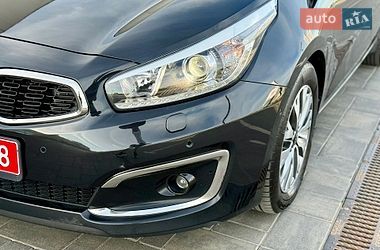 Хэтчбек Kia Ceed 2015 в Луцке