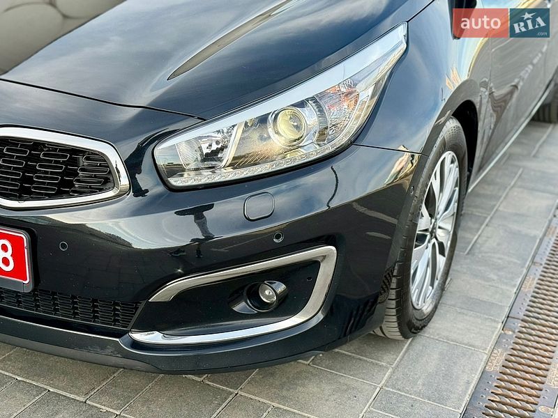 Хэтчбек Kia Ceed 2015 в Луцке