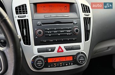 Хэтчбек Kia Ceed 2007 в Луцке