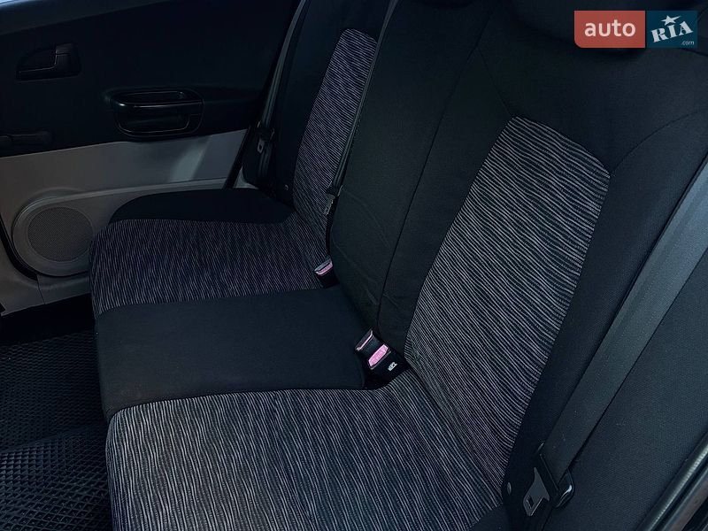 Хэтчбек Kia Ceed 2008 в Одессе