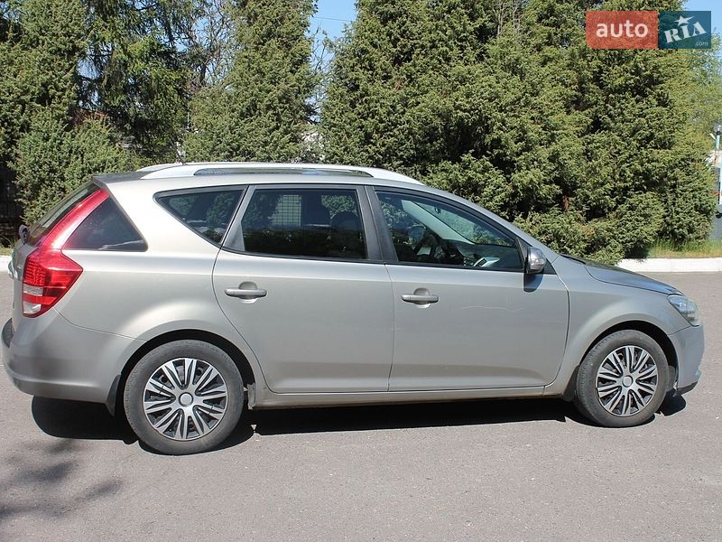 Універсал Kia Ceed 2010 в Черкасах