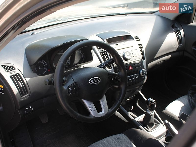 Універсал Kia Ceed 2010 в Черкасах