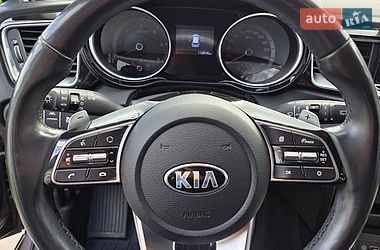 Хэтчбек Kia Ceed 2019 в Сарнах
