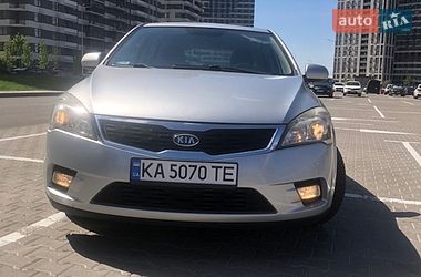Хэтчбек Kia Ceed 2009 в Киеве