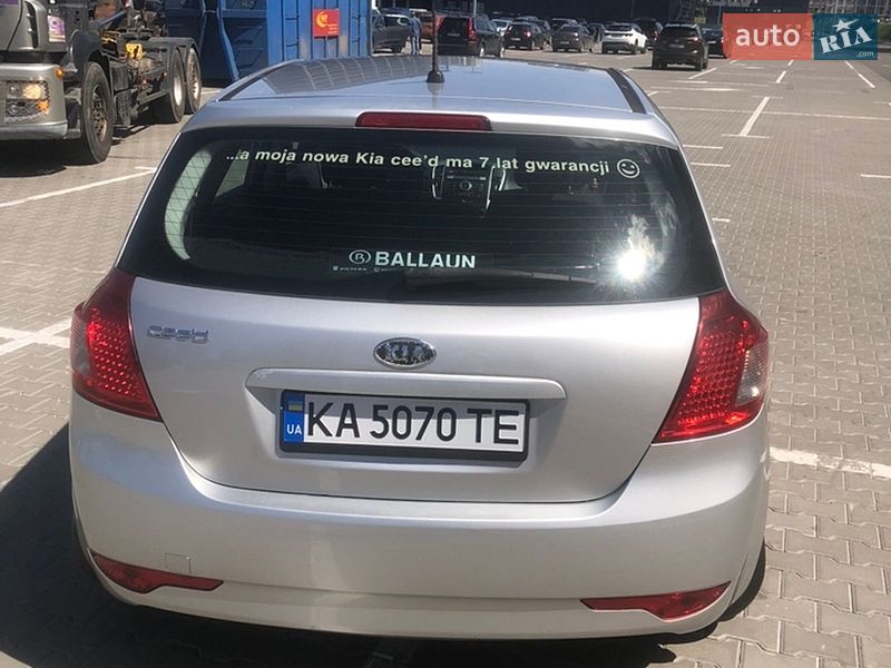 Хэтчбек Kia Ceed 2009 в Киеве фото 7 Хэтчбек Kia Ceed 2009 в Киеве
