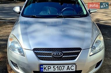 Хэтчбек Kia Ceed 2008 в Запорожье