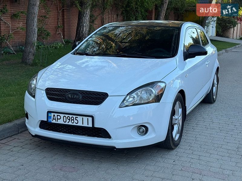Хетчбек Kia Ceed 2009 в Львові