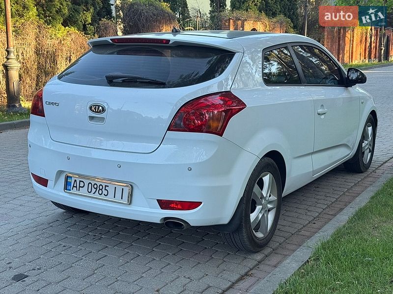 Хетчбек Kia Ceed 2009 в Львові