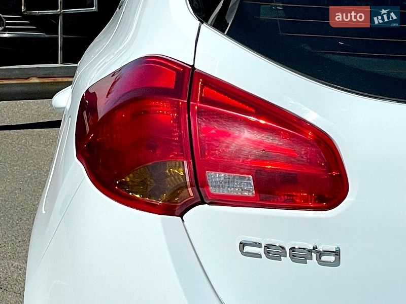 Хетчбек Kia Ceed 2013 в Києві