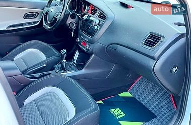 Хетчбек Kia Ceed 2013 в Києві