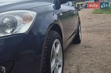 Хэтчбек Kia Ceed 2008 в Чугуеве