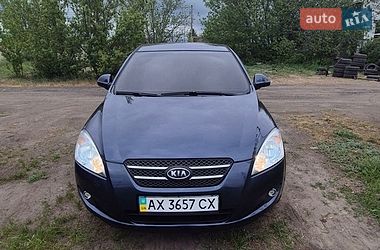 Хэтчбек Kia Ceed 2008 в Чугуеве