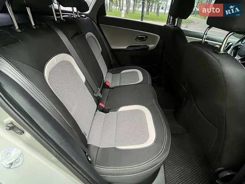 Универсал Kia Ceed 2017 в Киеве
