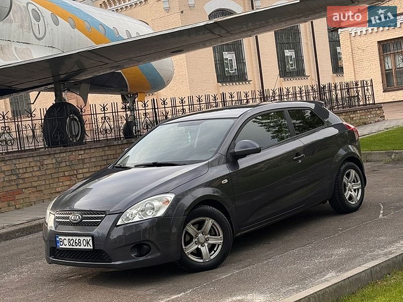 Хетчбек Kia Ceed 2008 в Києві
