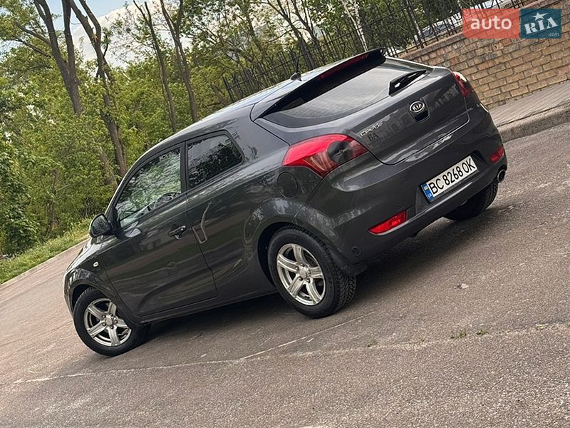 Хетчбек Kia Ceed 2008 в Києві