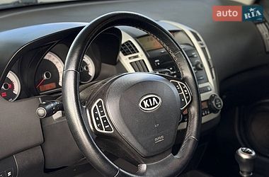 Универсал Kia Ceed 2007 в Запорожье