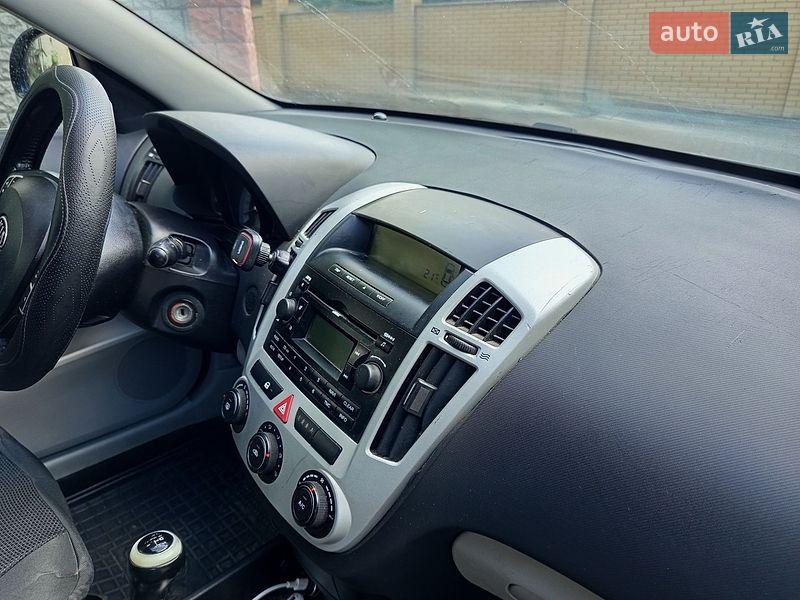 Универсал Kia Ceed 2008 в Хмельницком