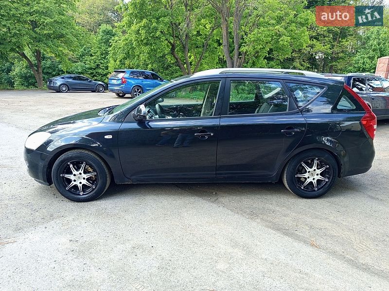 Универсал Kia Ceed 2008 в Хмельницком