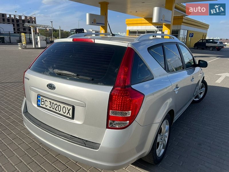 Универсал Kia Ceed 2010 в Ровно фото 4 Универсал Kia Ceed 2010 в Ровно