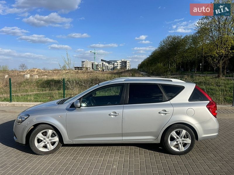 Универсал Kia Ceed 2010 в Ровно фото 6 Универсал Kia Ceed 2010 в Ровно