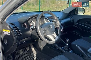 Универсал Kia Ceed 2010 в Ровно фото 10 Универсал Kia Ceed 2010 в Ровно