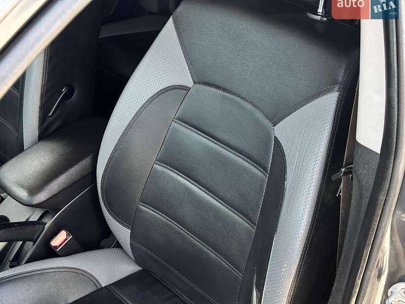 Универсал Kia Ceed 2010 в Львове