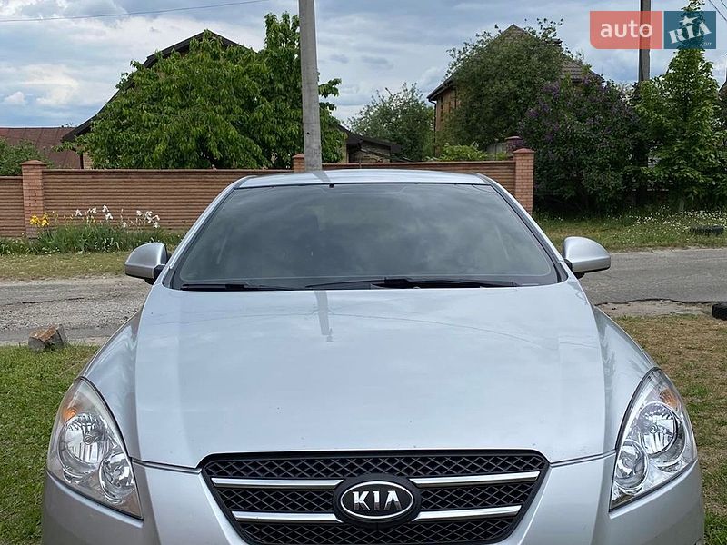 Хетчбек Kia Ceed 2008 в Києві