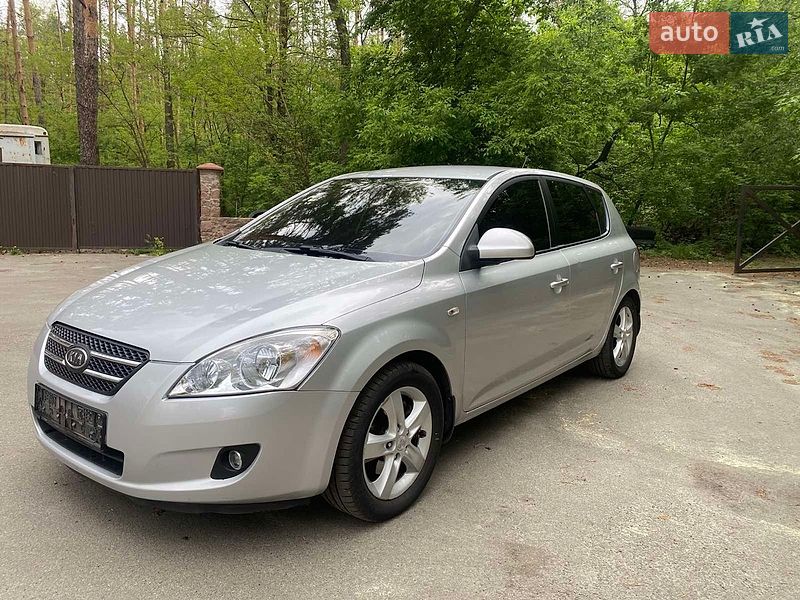 Хетчбек Kia Ceed 2008 в Києві