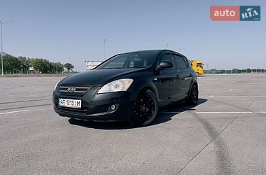 Хэтчбек Kia Ceed 2008 в Днепре
