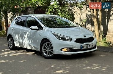 Хетчбек Kia Ceed 2013 в Одесі
